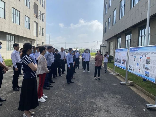 凝聚智慧力量 服務(wù)鄉(xiāng)村振興——徐州市委統(tǒng)戰(zhàn)部深入調(diào)研民建會(huì)員企業(yè)，共繪“三鄉(xiāng)工程”新畫卷